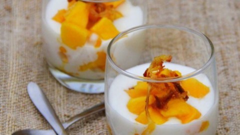 Cottage Cheese Studen with Apricot Juice