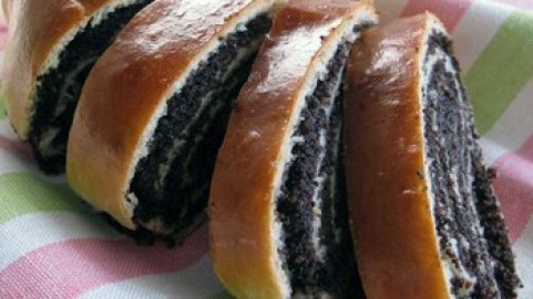 Poppy-seed roll